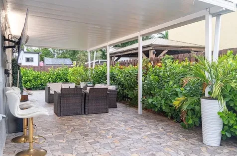 8419 NW 193rd Lane Hialeah FL 33015