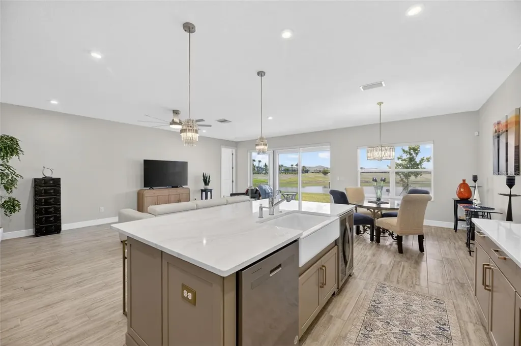 6081 Hidden Branch Drive Apollo Beach FL 33572