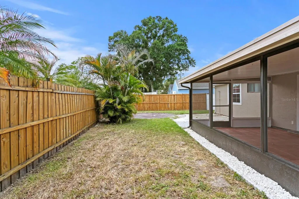 105 Kilsythe Street Oldsmar FL 34677