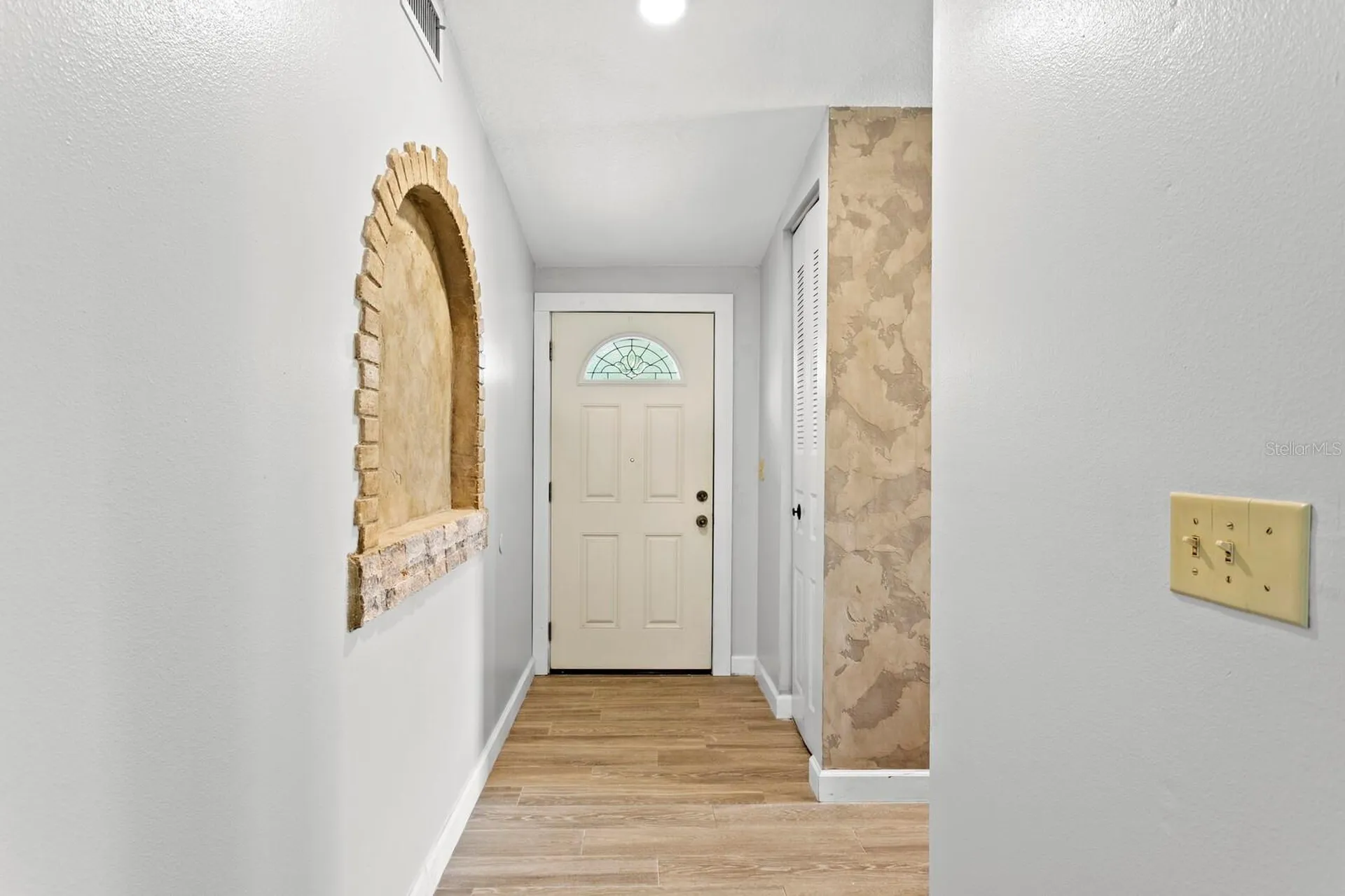 105 Kilsythe Street Oldsmar FL 34677