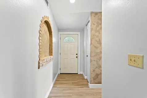 105 Kilsythe Street Oldsmar FL 34677