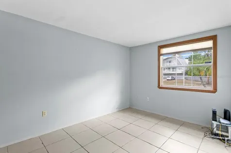 105 Kilsythe Street Oldsmar FL 34677
