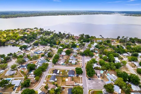 105 Kilsythe Street Oldsmar FL 34677