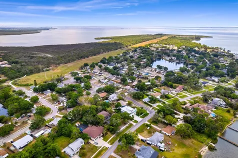 105 Kilsythe Street Oldsmar FL 34677