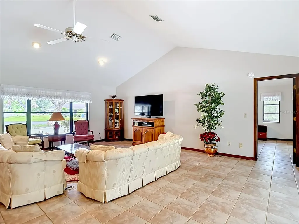 2 Jungleplum Court W Homosassa FL 34446