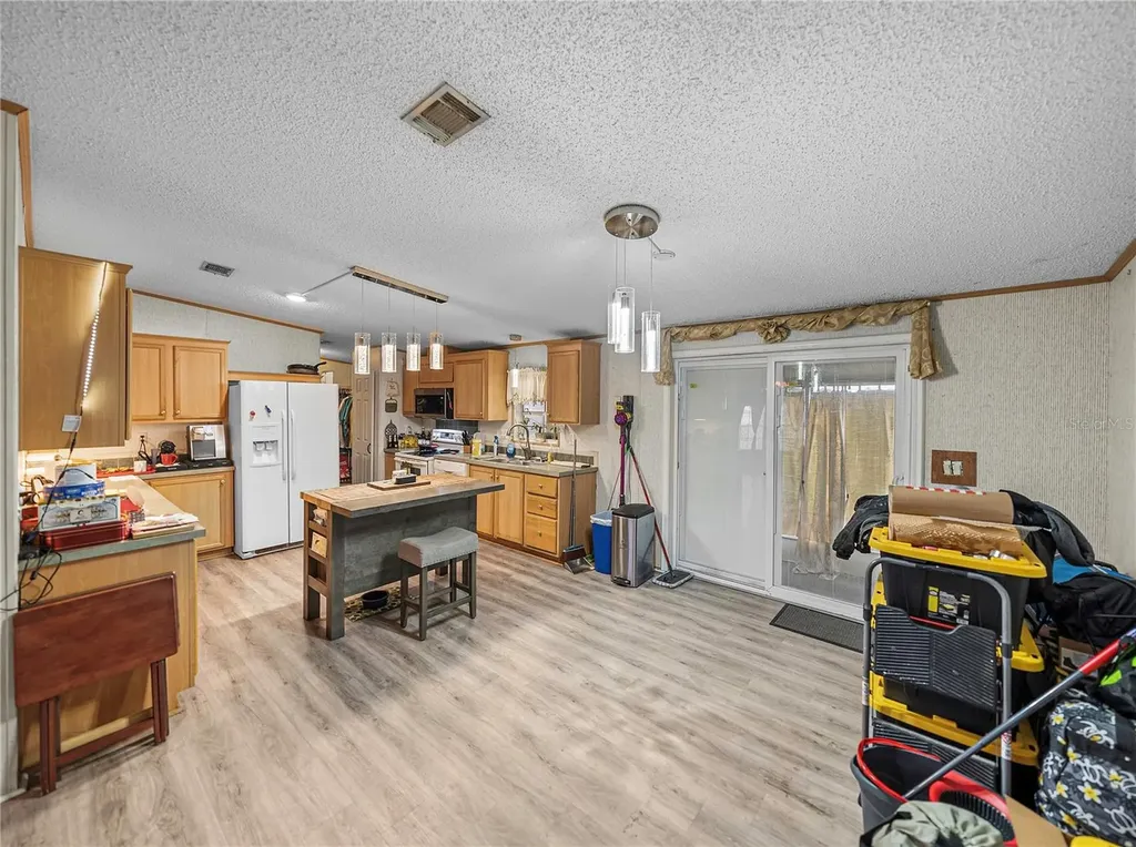 11404 Lithia Pinecrest Road Lithia FL 33547