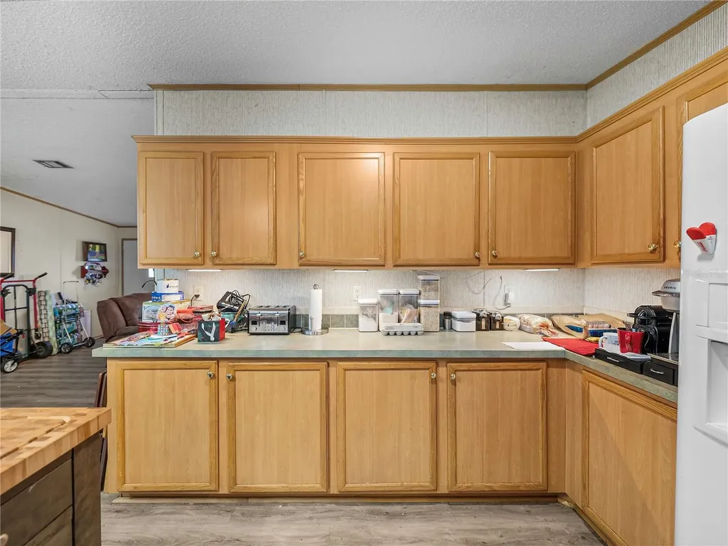 11404 Lithia Pinecrest Road Lithia FL 33547