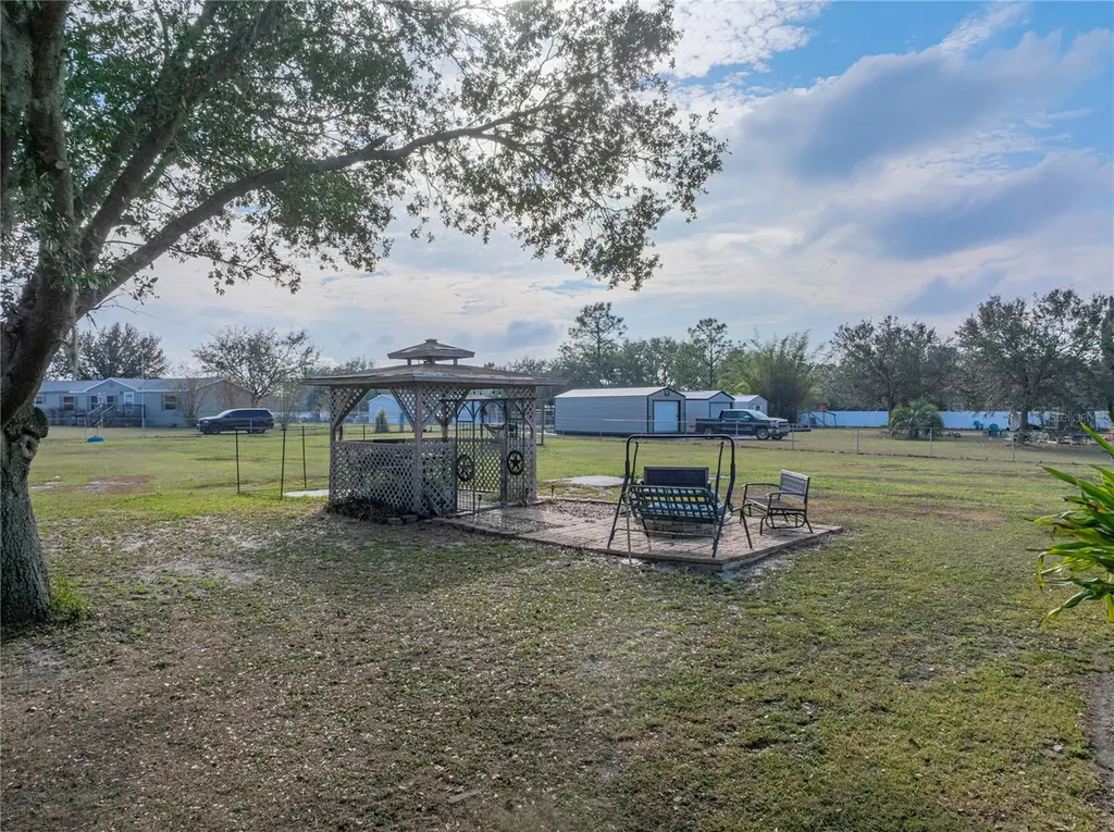 11404 Lithia Pinecrest Road Lithia FL 33547