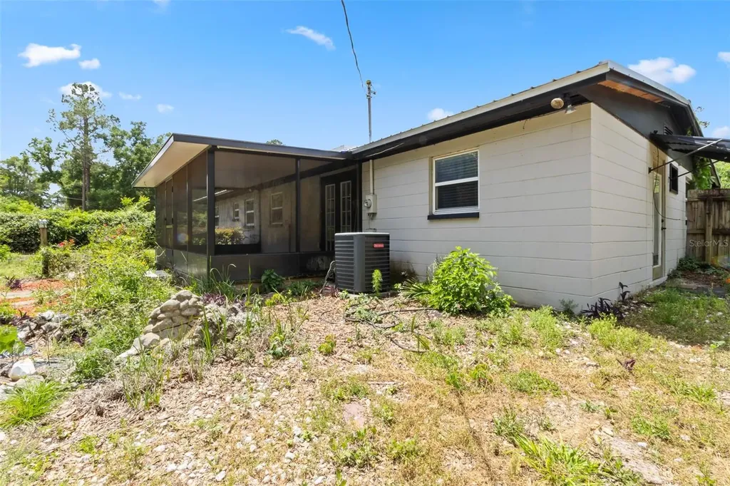 17351 NW 243rd Street High Springs FL 32643
