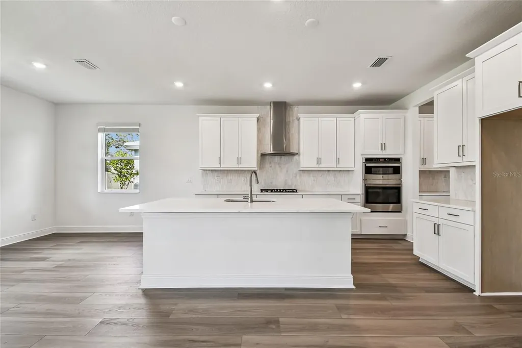 7579 Seahawk Avenue Sarasota FL 34241