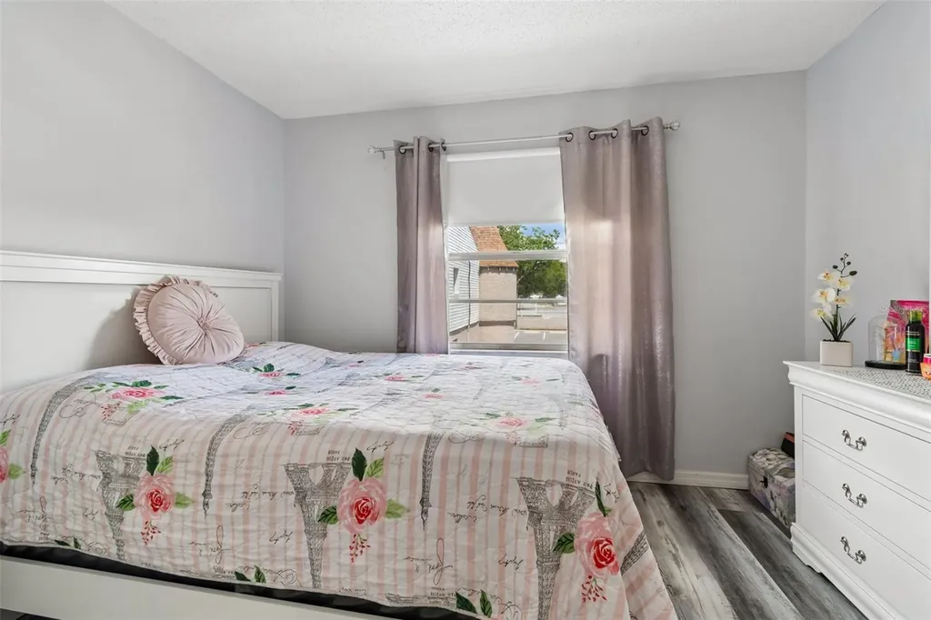 7210 N Manhattan Avenue Tampa FL 33614