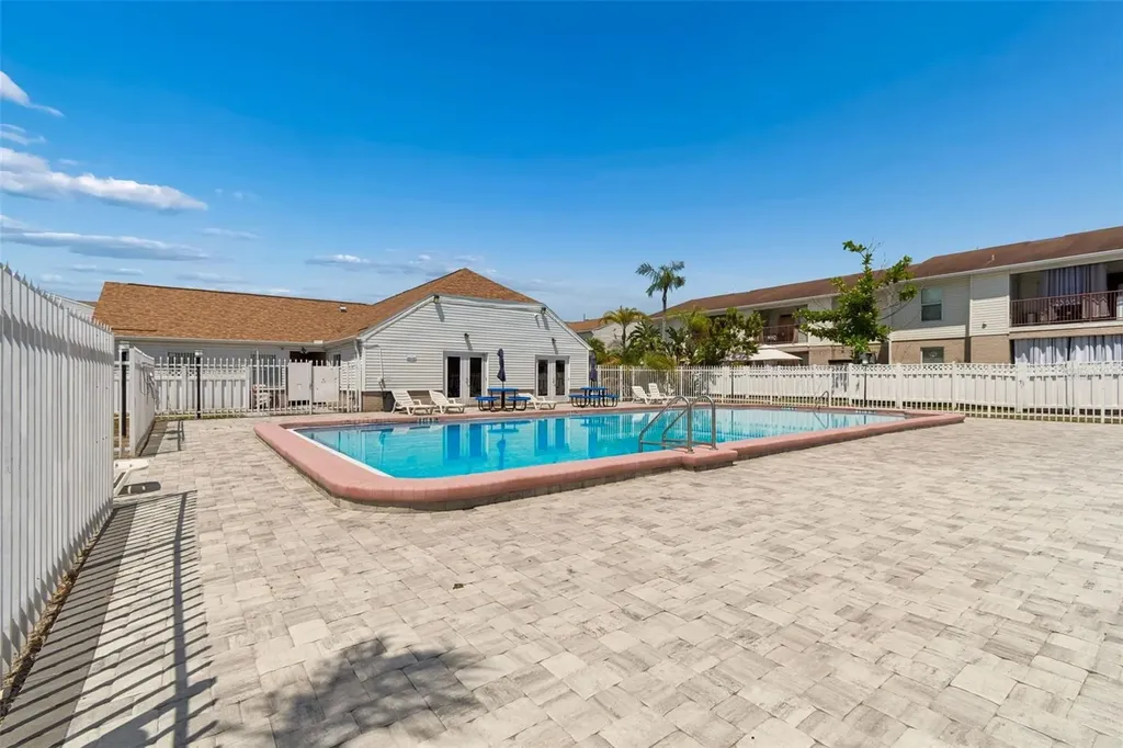 7210 N Manhattan Avenue Tampa FL 33614