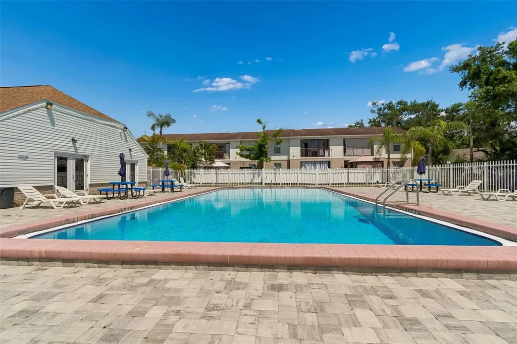 7210 N Manhattan Avenue Tampa FL 33614