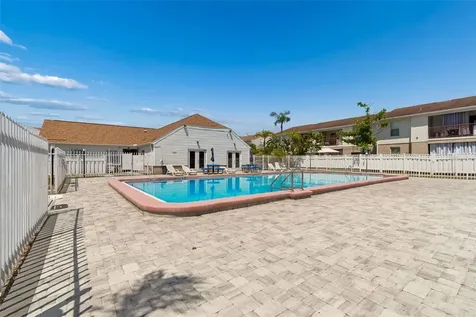 7210 N Manhattan Avenue Tampa FL 33614