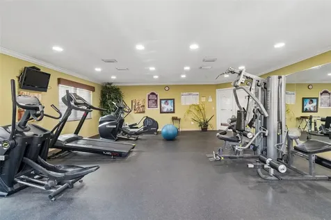 7210 N Manhattan Avenue Tampa FL 33614