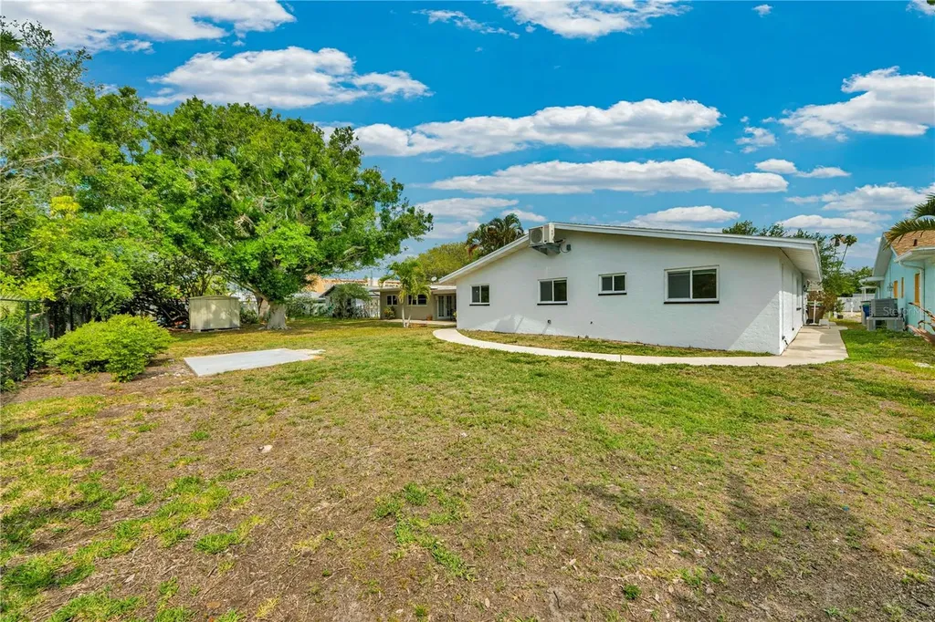 121 10th Avenue Indian Rocks Beach FL 33785