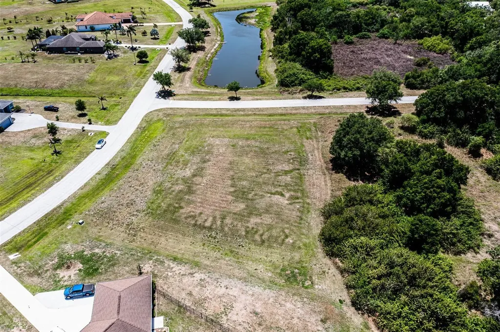 6211 Foal Creek Drive Parrish FL 34219