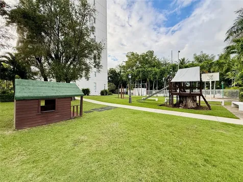 40 Calle 10 Guaynabo PR 00969