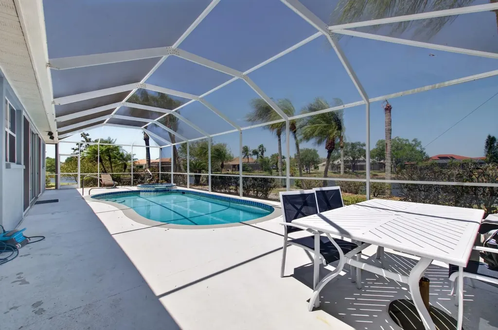 6119 9th Avenue Circle NE Bradenton FL 34212