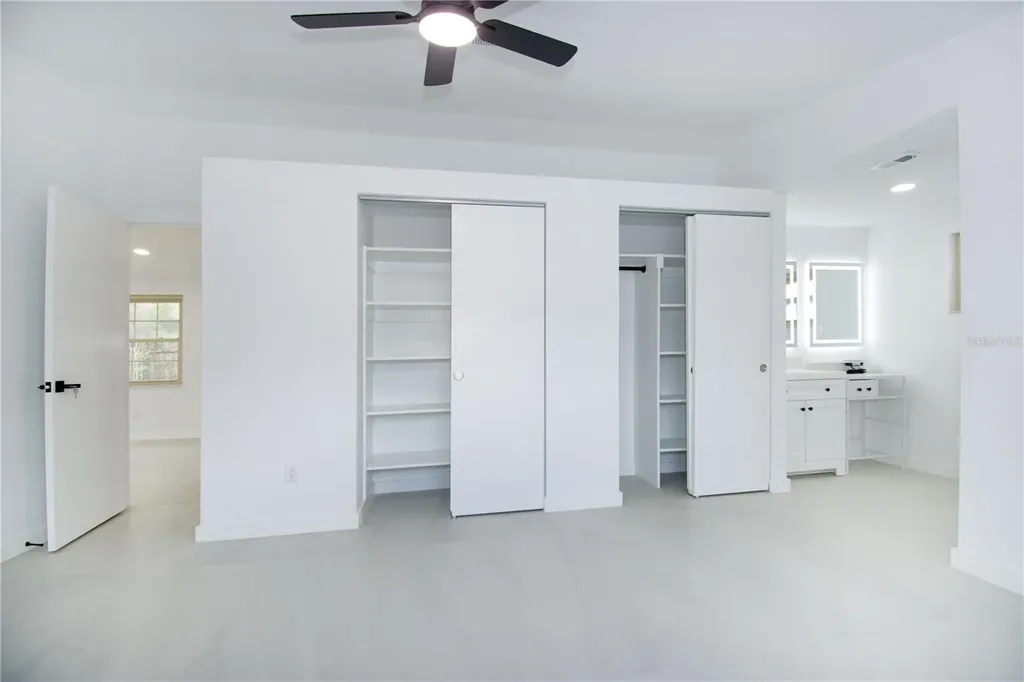 9409 Lonsdale Court Tampa FL 33615