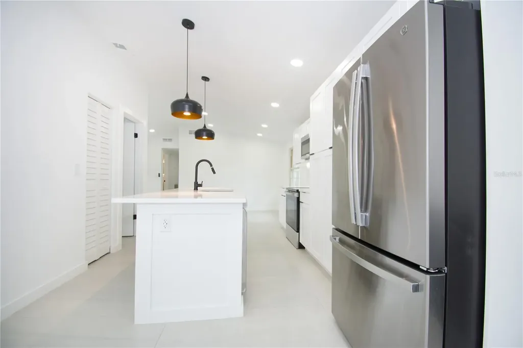9409 Lonsdale Court Tampa FL 33615