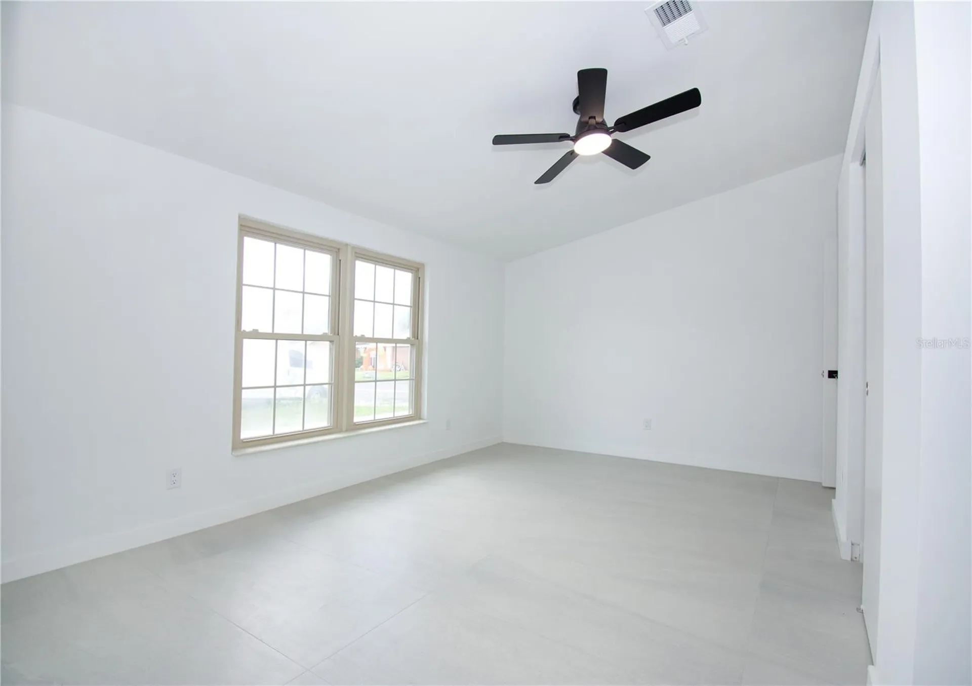 9409 Lonsdale Court Tampa FL 33615