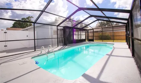 9409 Lonsdale Court Tampa FL 33615