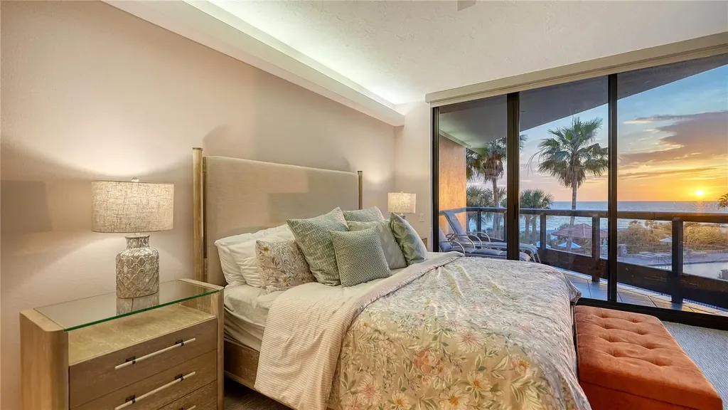 1241 Gulf Of Mexico Drive Longboat Key FL 34228