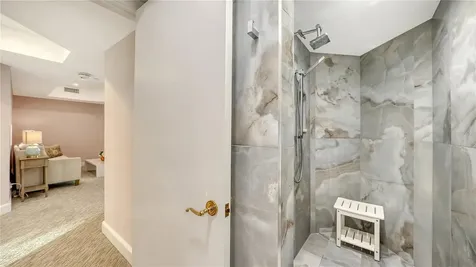1241 Gulf Of Mexico Drive Longboat Key FL 34228