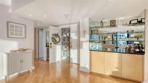 1241 Gulf Of Mexico Drive Longboat Key FL 34228