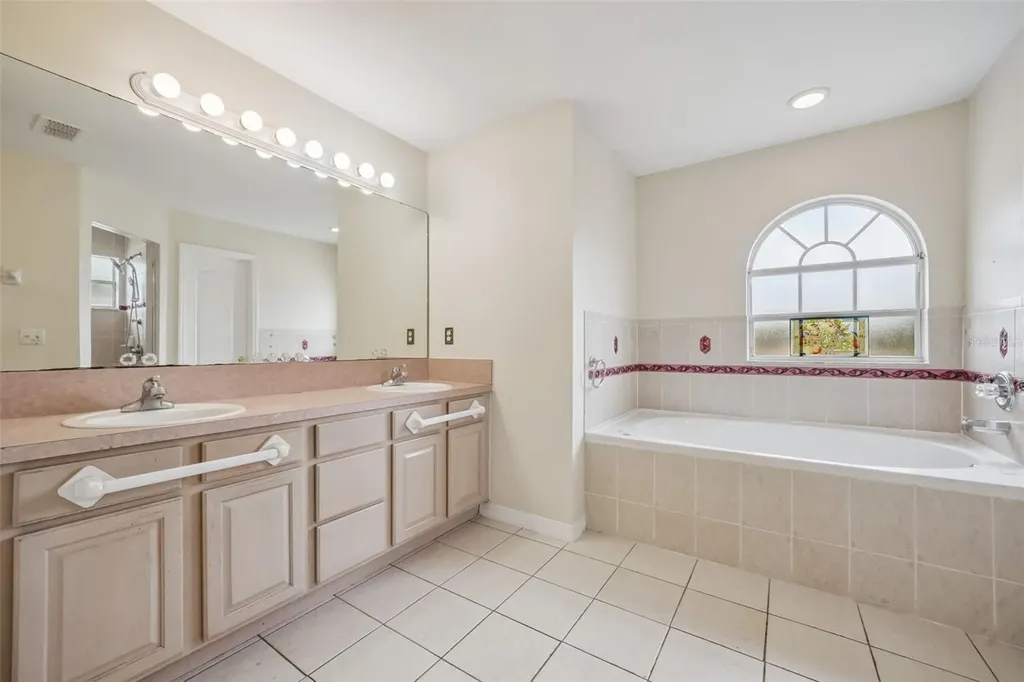 106 Castleford Way Kissimmee FL 34758