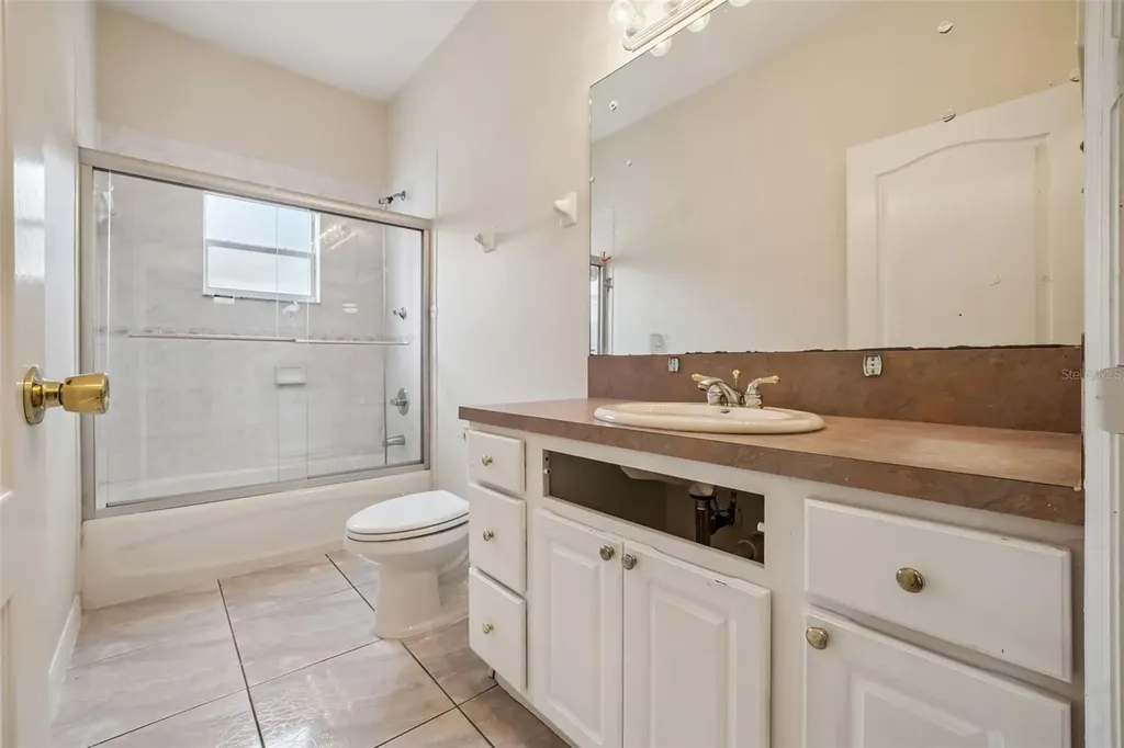 106 Castleford Way Kissimmee FL 34758