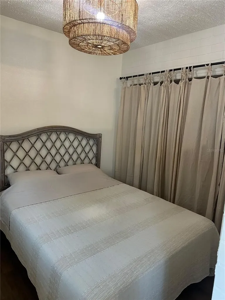 905 Patricia Avenue Dunedin FL 34698