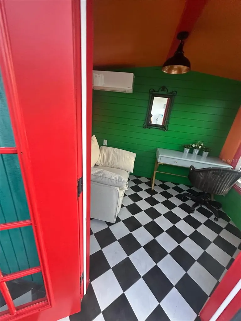 905 Patricia Avenue Dunedin FL 34698