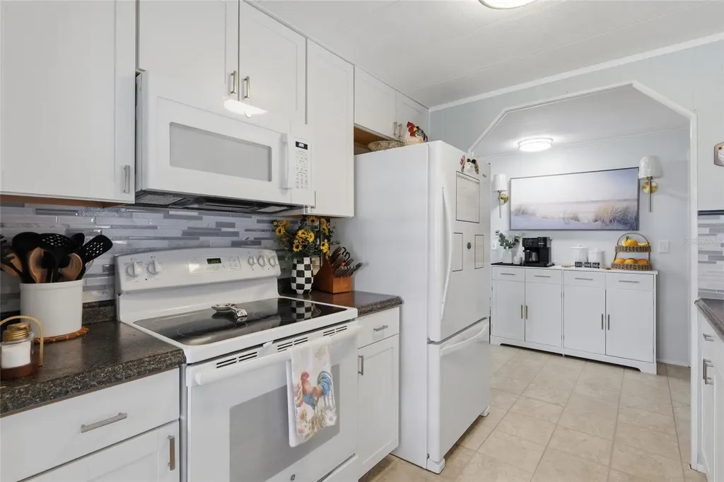 36620 Kay Avenue Zephyrhills FL 33542