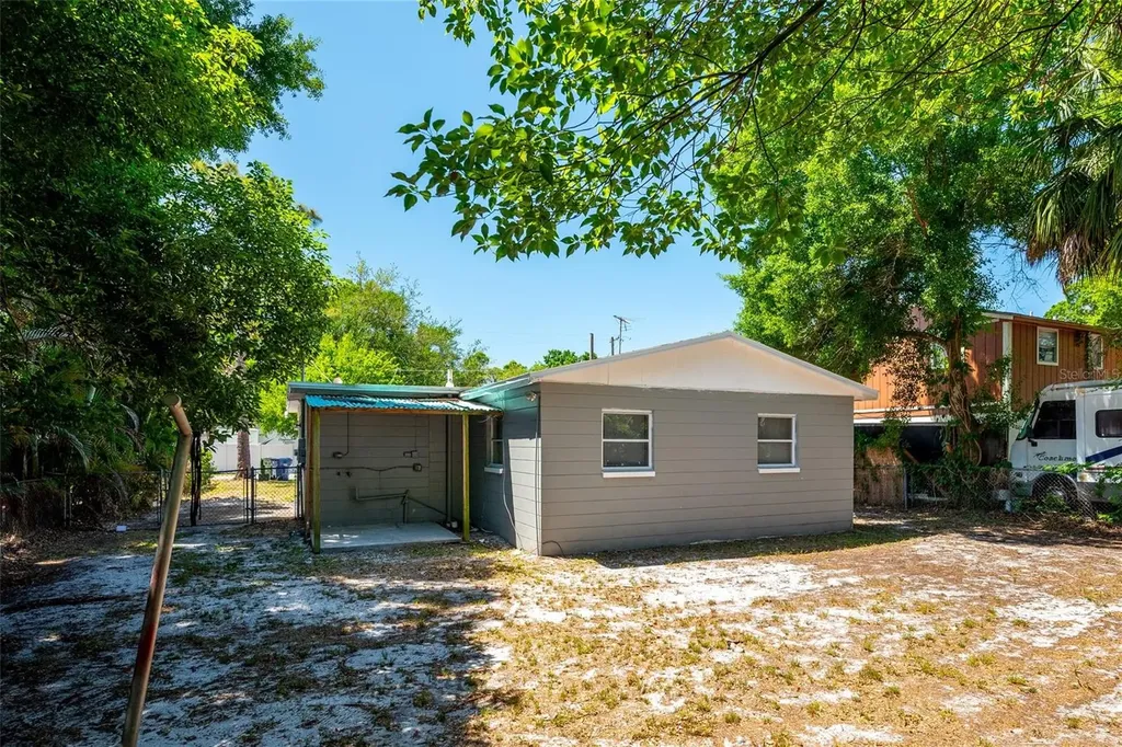 1709 W Comanche Avenue Tampa FL 33603