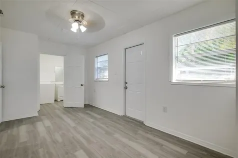 1709 W Comanche Avenue Tampa FL 33603