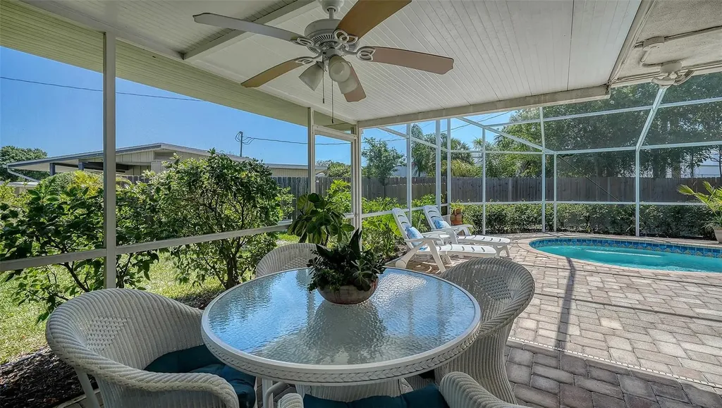 3537 S School Avenue Sarasota FL 34239