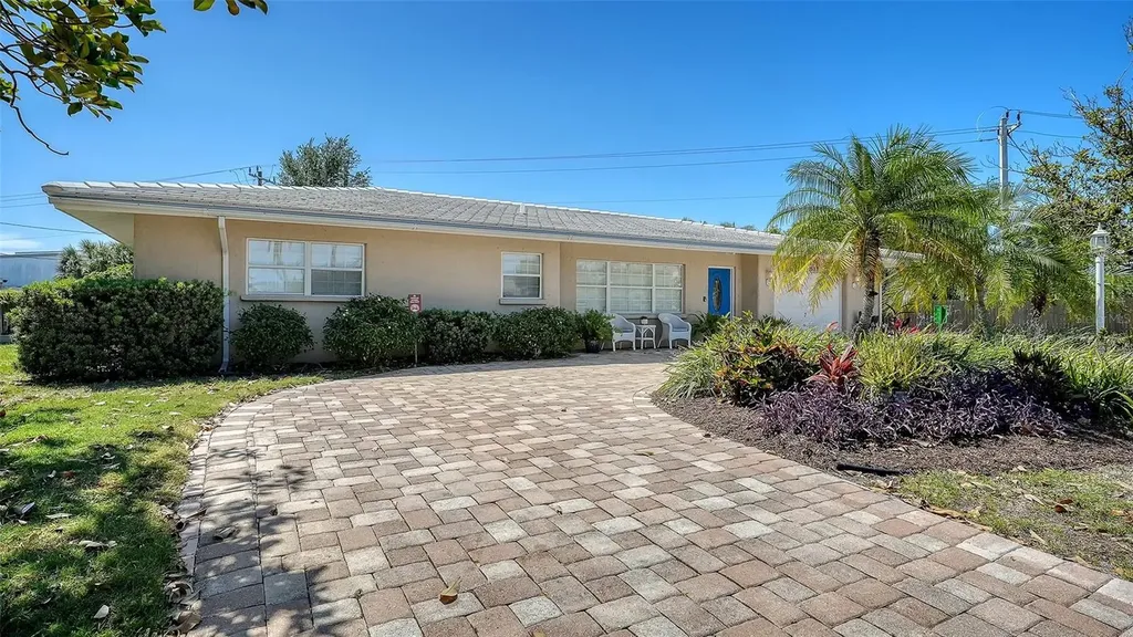 3537 S School Avenue Sarasota FL 34239