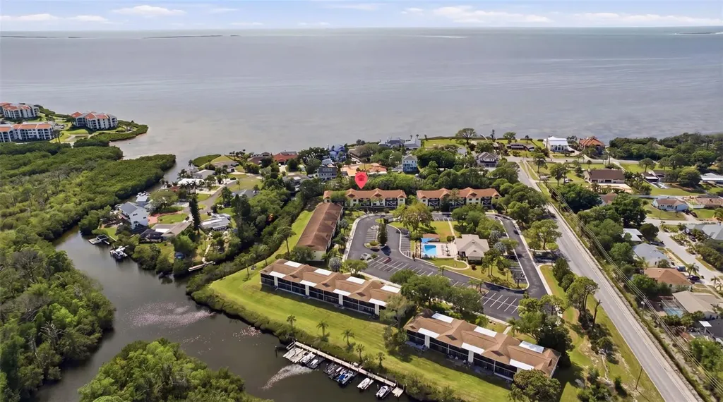 1638 Seascape Circle Tarpon Springs FL 34689