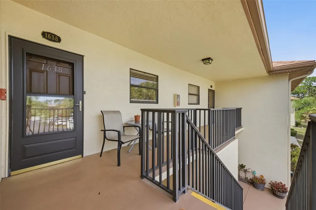 1638 Seascape Circle Tarpon Springs FL 34689