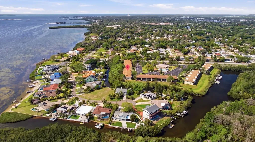 1638 Seascape Circle Tarpon Springs FL 34689