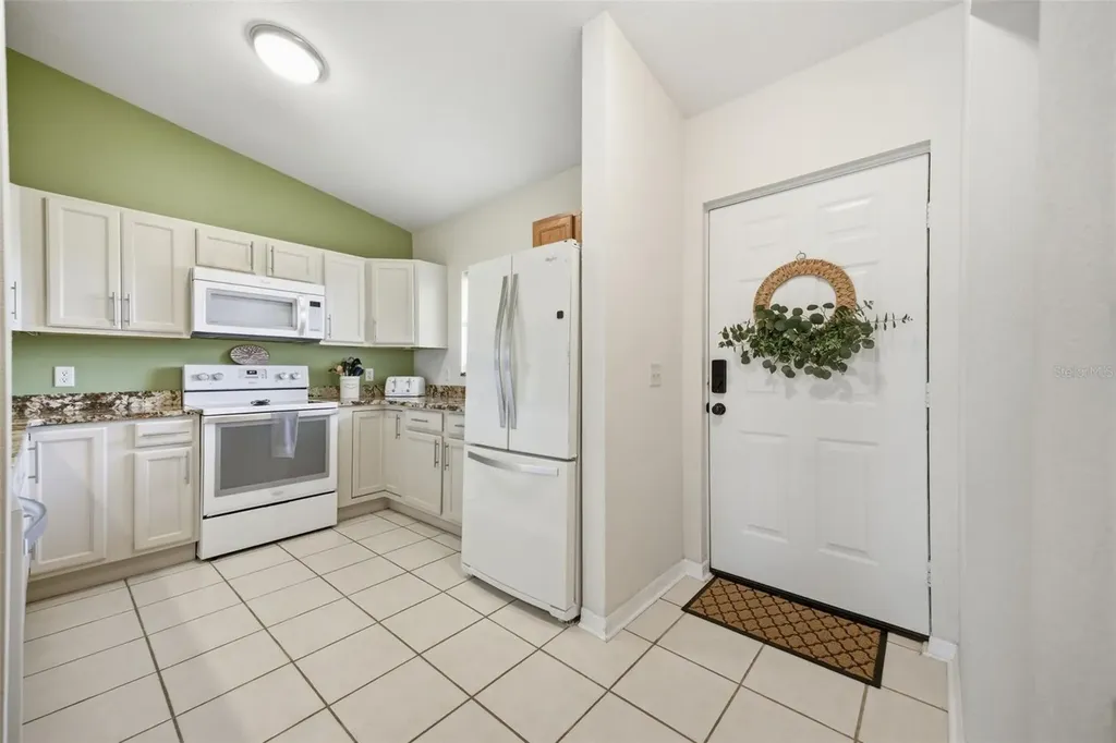 1638 Seascape Circle Tarpon Springs FL 34689