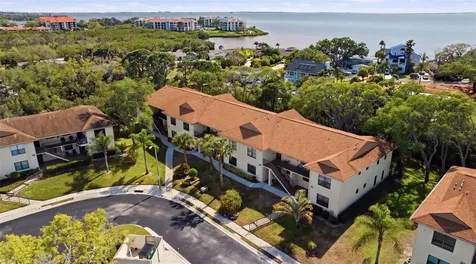 1638 Seascape Circle Tarpon Springs FL 34689