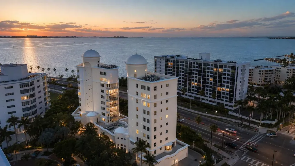 128 Golden Gate Point Sarasota FL 34236