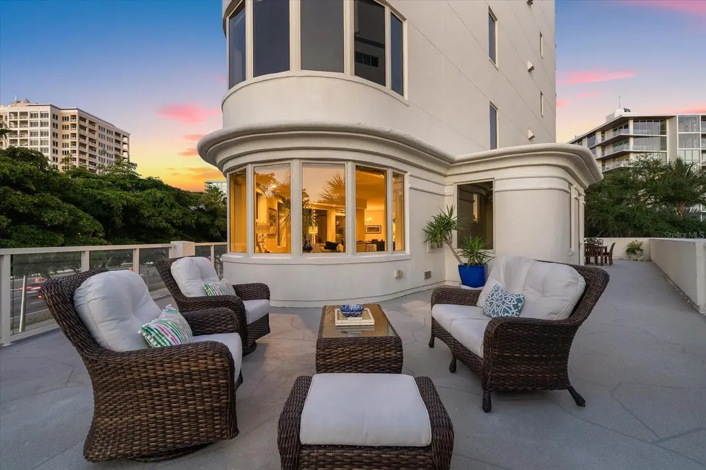 128 Golden Gate Point Sarasota FL 34236