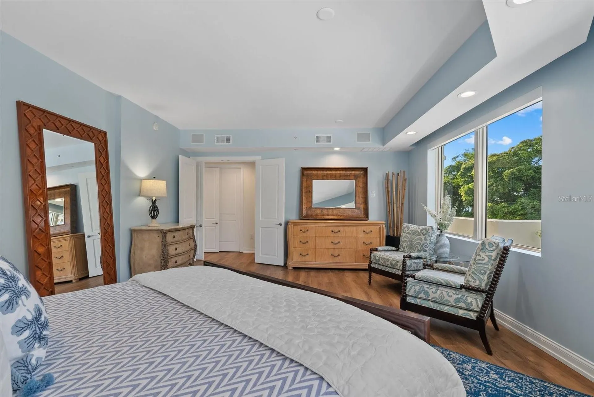 128 Golden Gate Point Sarasota FL 34236