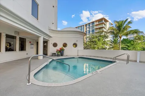 128 Golden Gate Point Sarasota FL 34236
