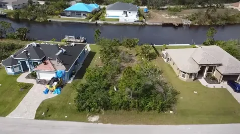 8201 Dafoe Port Charlotte FL 33981