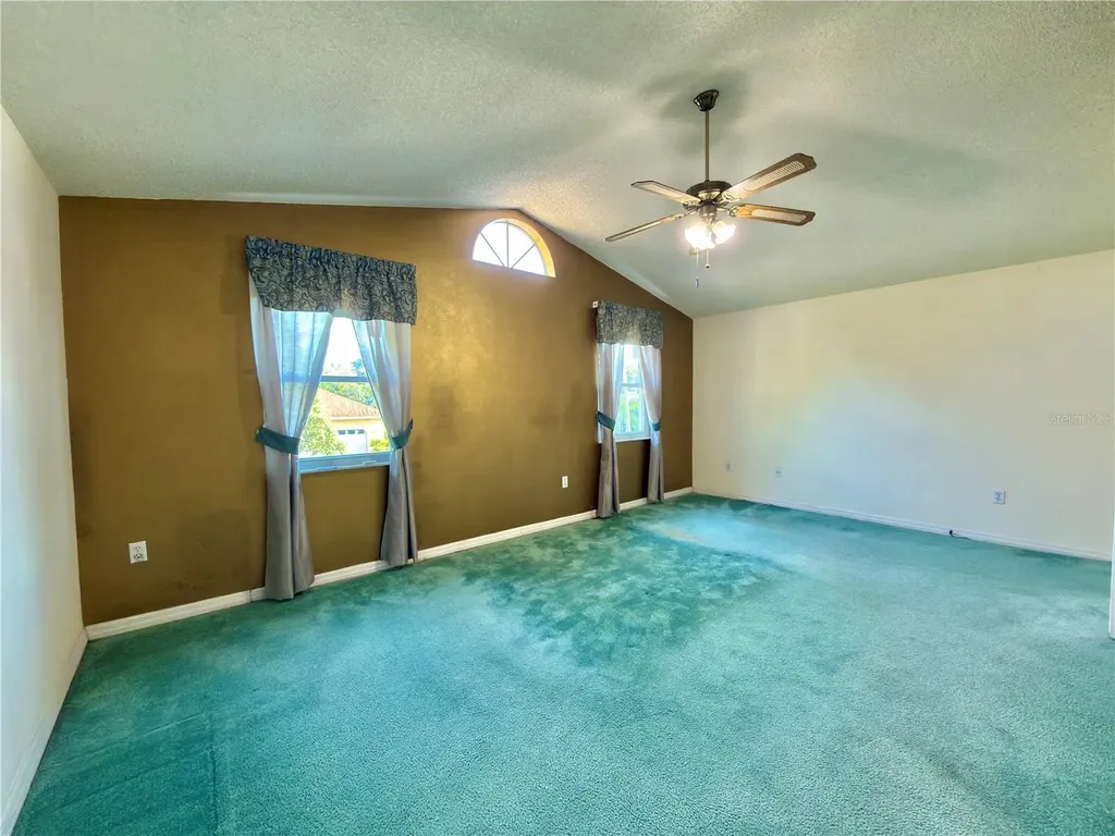 1702 Sunkissed Drive Tarpon Springs FL 34689